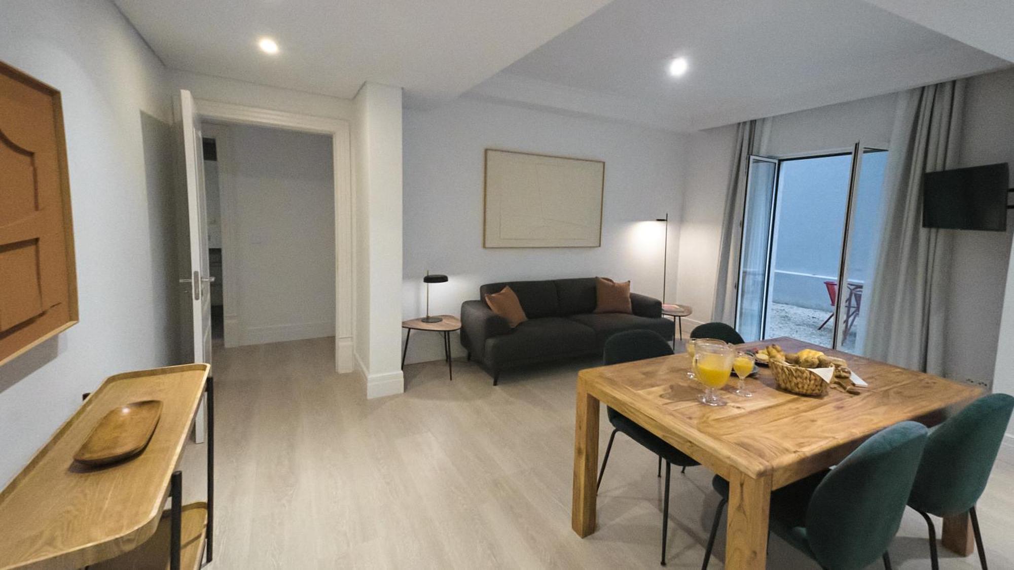 Superior Two-Bedroom Apartment Terrace